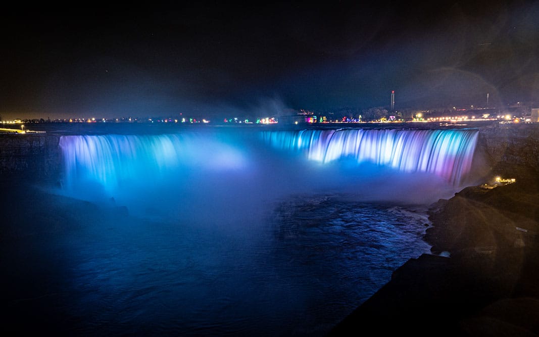 Niagara-Falls-Illumination-Niagara-Falls-Tourism