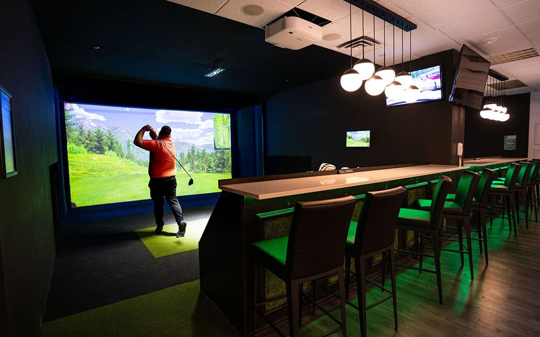 Niagara-Golf-Vacations-Golf-Simulator-Lounge Niagara Golf Vacations Golf Simulator Lounge in Niagara Falls, Ontario