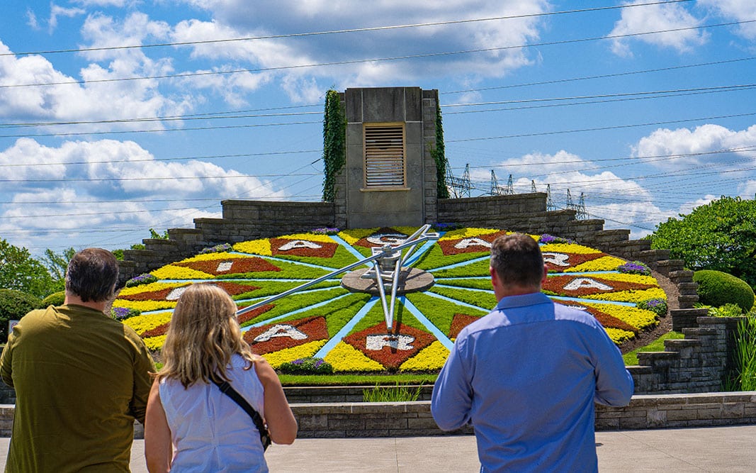 Niagara-Parks-Floral-Clock-Niagara-Falls-Tourism Niagara Parks Floral Clock in Niagara Falls, Ontario